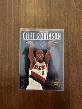 1993-94 Skybox Premium The Center Stage Cliff Robinson #CS9
