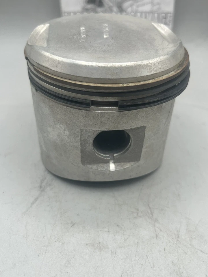 Новый из старых запасов винтажный поршень BSA B40 с кольцами BSA 46/10-66 H 79 мм - Изображение 3 из 4