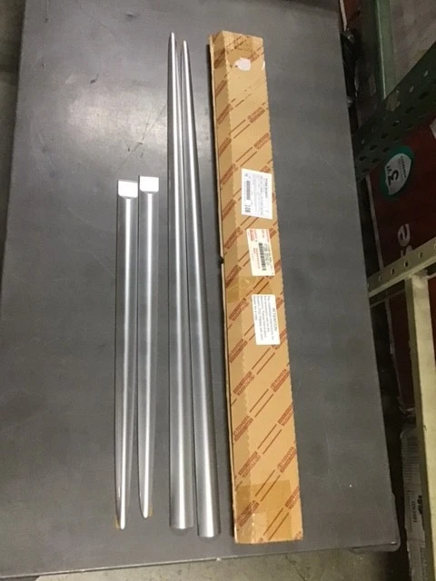 Lexus GS350 GS450H (2013-2018) OEM Body Side Moldings Set Liquid Platinum Foto 4 de 4