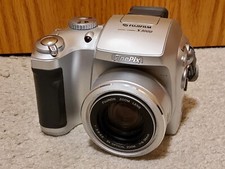 Fujifilm Finepix S3000 Digital Camera Bundle AR-FX3 Adapter Strap Carry Case