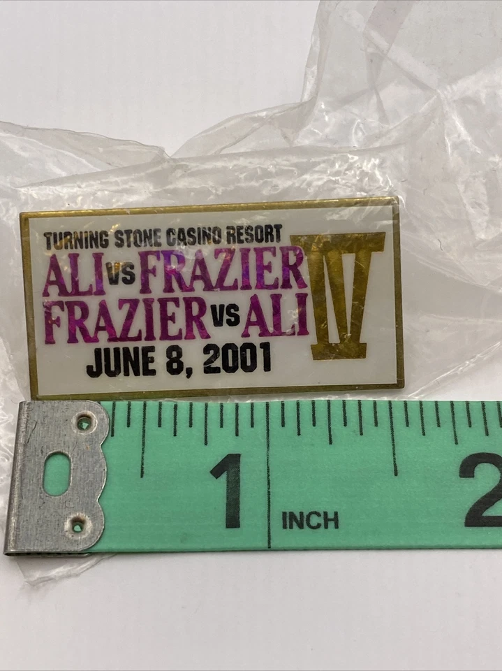 LAILA ALI VS. JACQUI FRAZIER IV June 8, 2001 Enameled Pin Boxing NE B4D - Image 3 of 3