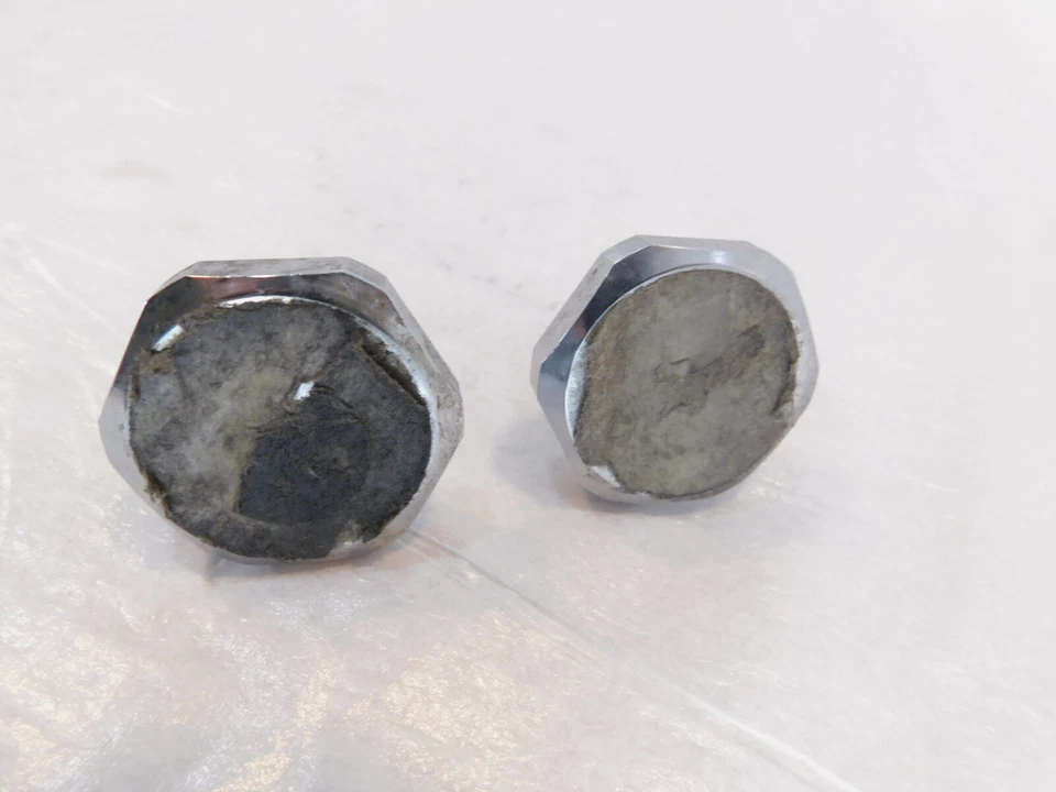 Dos tapas de tubo de horquilla delantera de deslizamiento ancho Harley Davidson Touring Dyna y Softail Foto 2 de 4