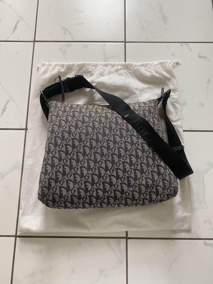 Dior Trotter Navy Canvas Shoulder Bag Authentic F0803222