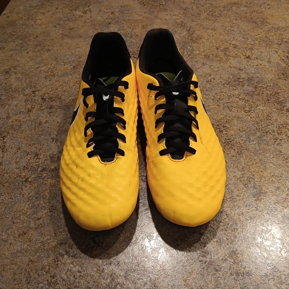 Nike Magista Obra 2 SG Pro ACC US 8.5 Soccer Cleats - Image 2 of 4