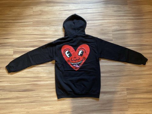 Keith Haring Pullover Hoodie Smiling Heart Graphic Men’s Small Black