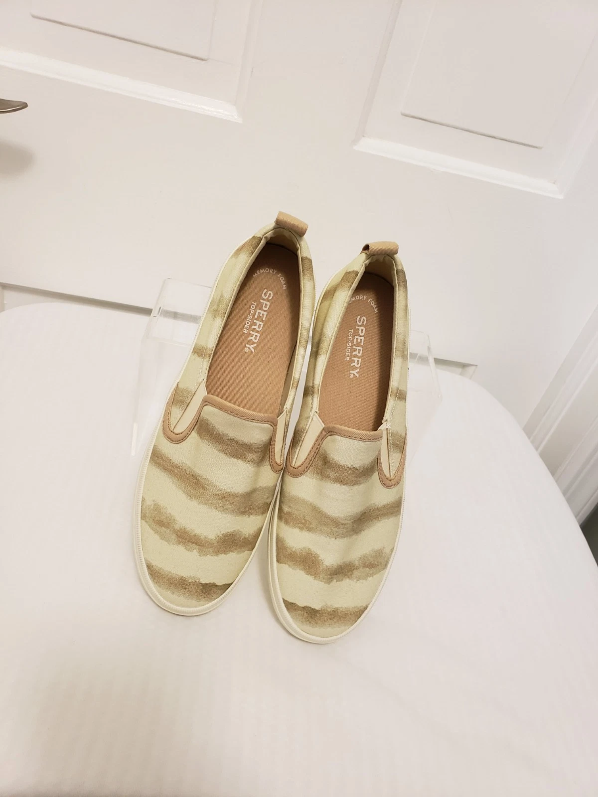EUC Sperry Crest Twin Gore Taupe Tie Dye Stripe Loafer Shoes Size 8.5, Casual
