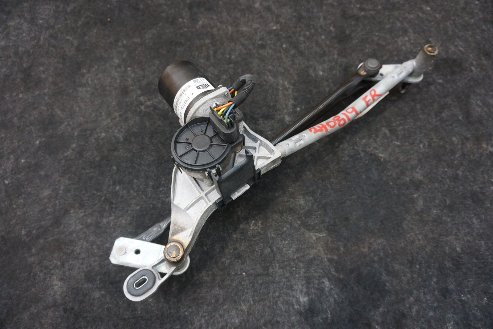 Front Wiper Motor Linkage Assembly 670007561 Maserati Quattroporte S M156 14-17+