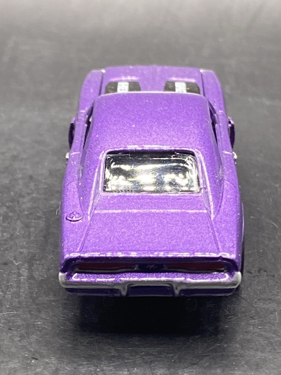Johnny Lightening '70 DODGE CHARGER Hemi Purple Collectible Johnny Lightening '70 DODGE CHARGER Hemi Purple Collectible