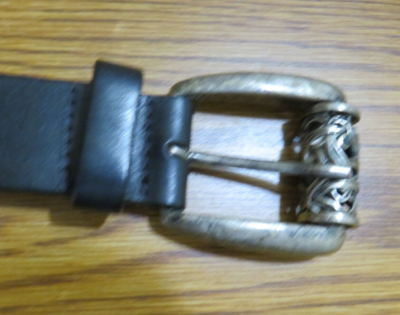 EXPRESS BLACK Leather Belt ELABORATE SILVERTONE BUCKLEMEDIUM  display picture 2