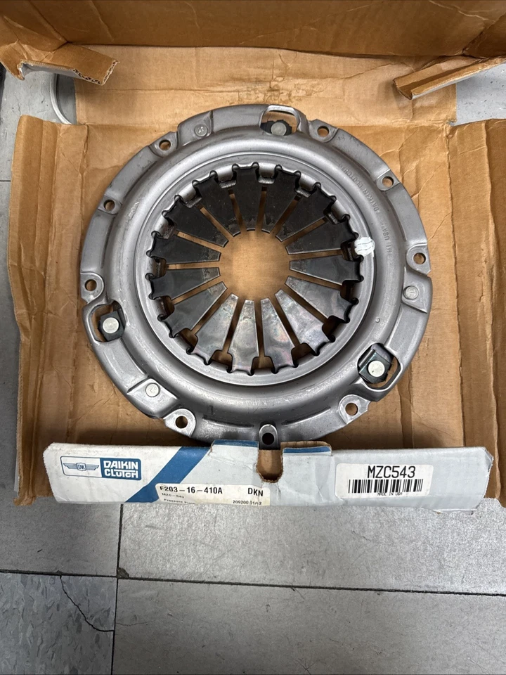 Placa de presión de embrague Exedy MZC543 para Mazda B2200 1988-1992 Foto 2 de 2