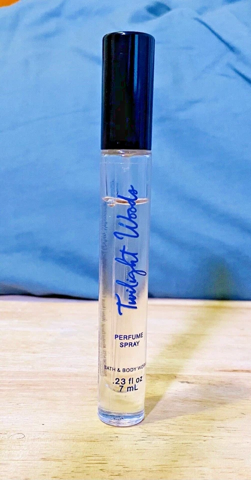 Туалетный спрей Twilight Woods Bath and Body Works 0,23 унции/7 мл - Изображение 2 из 2