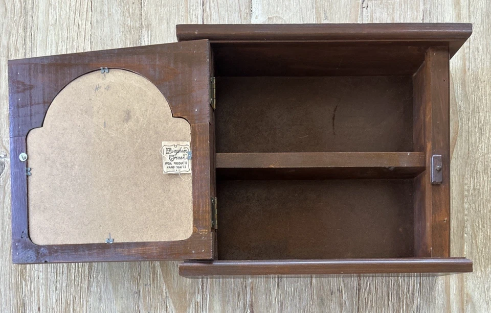 Armario de pared de madera vintage perforado a mano puerta de hojalata casa campo granja piña Foto 3 de 4