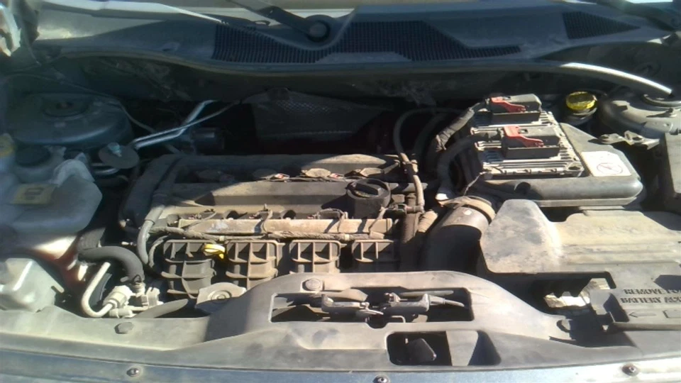 Pinza de freno de disco delantera derecha usada se adapta a: Jeep Patriot 2014 delantera derecha gr Foto 2 de 4