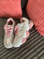 New Balance 9060 Women's Size 10