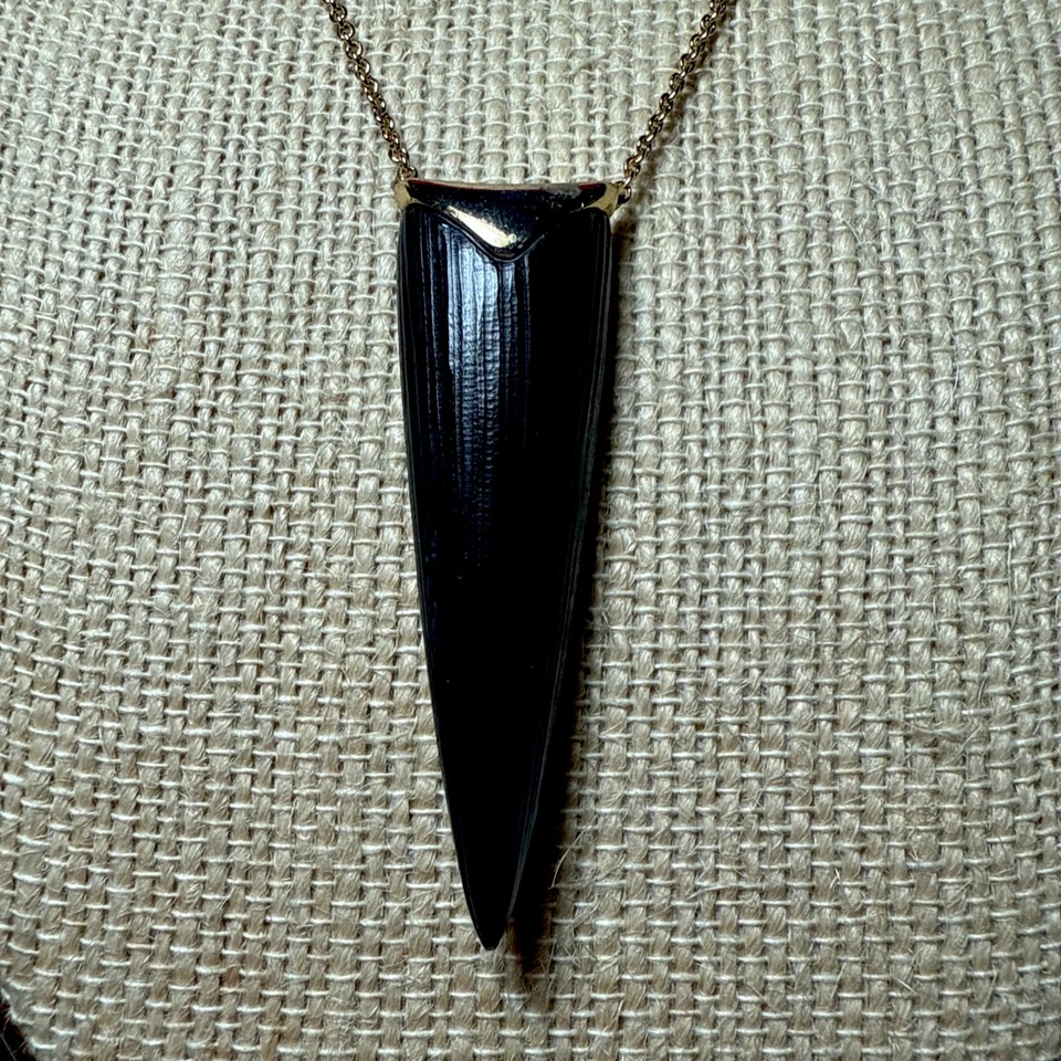 Collar Largo 100% Auténtico Alexis Bittar Acanalado Lucita Oro Tapa Pico Usado en Excelente Condición Foto 2 de 4