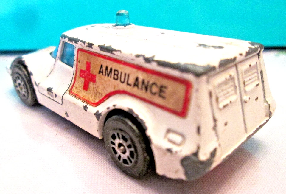Vintage Corgi Juniors Healer Wheeler Ambulance 1973, For Repaint or Restoration - Image 4 of 4
