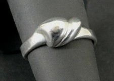 WM Wheeler Ring Silver Heart Slanted Band Sterling 925 Size 8 Band Ring