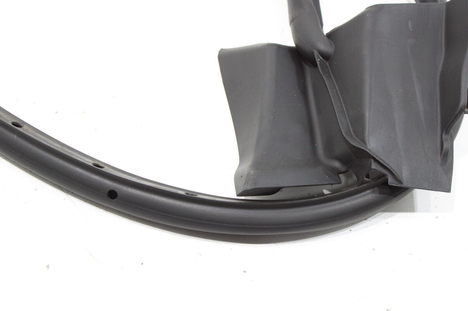 Maserati Levante 2017-2020 Front Right Lower Door side seal