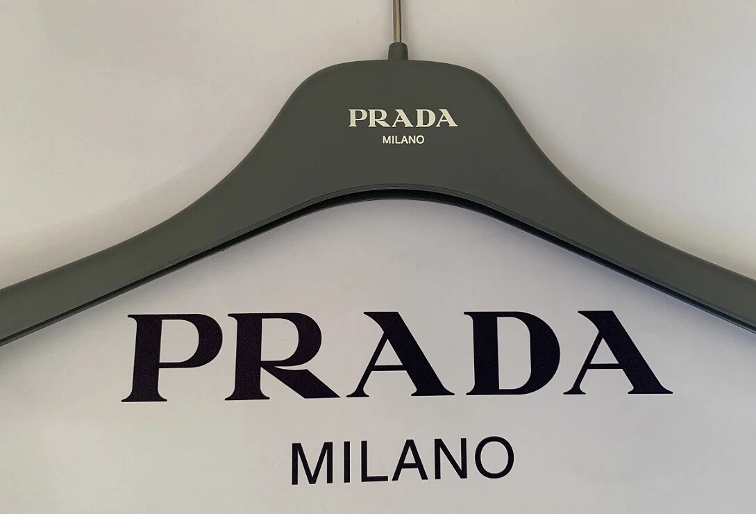 Prada appendiabiti appendiabiti per maglione giacca cappotto gilet abito camicetta top