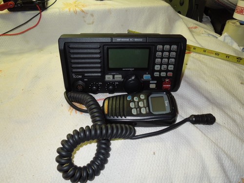 Icom IC-M602 Waterproof Marine VHF Radio With Command Mic HM-157B Tested Great