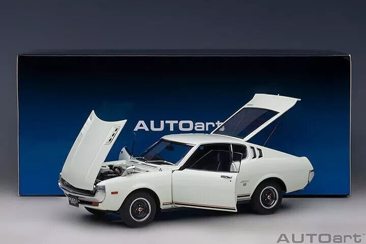 1/18 Toyota Celica Liftback 2000GT (RA25) RHD 1973 White 1/18 Toyota Celica Liftback 2000GT (RA25) RHD 1973 White