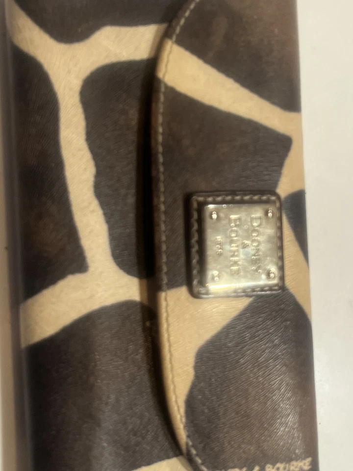 Cartera de cuero tamaño completo con estampado Dooney & Bourke 1975 vintage con cubierta de libro de cheques Foto 2 de 4