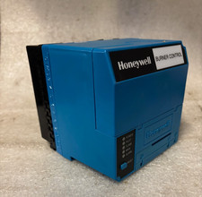 HONEYWELL RM7895 A 1014  BURNER CONTROL  RECT...
