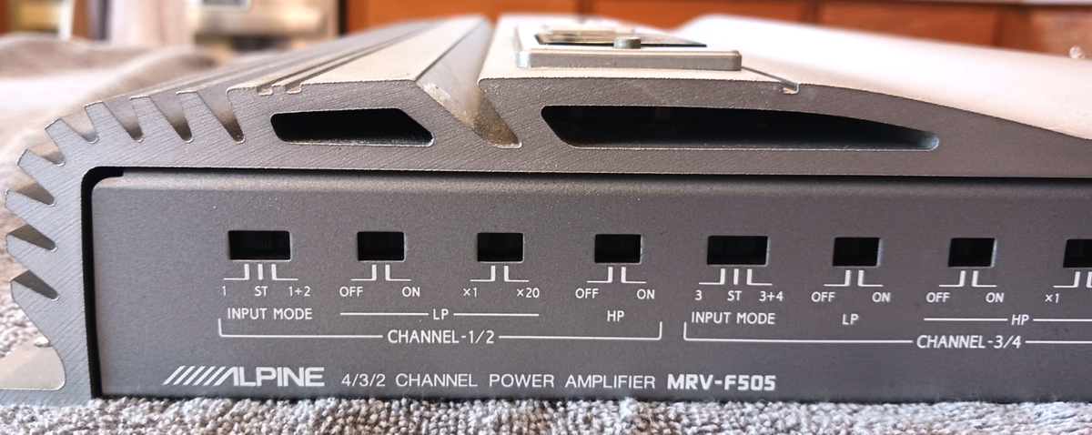 OLD SCHOOL ALPINE MRV-F505 BIGGEST 4 CHANNEL AMP OF THIS SERIES