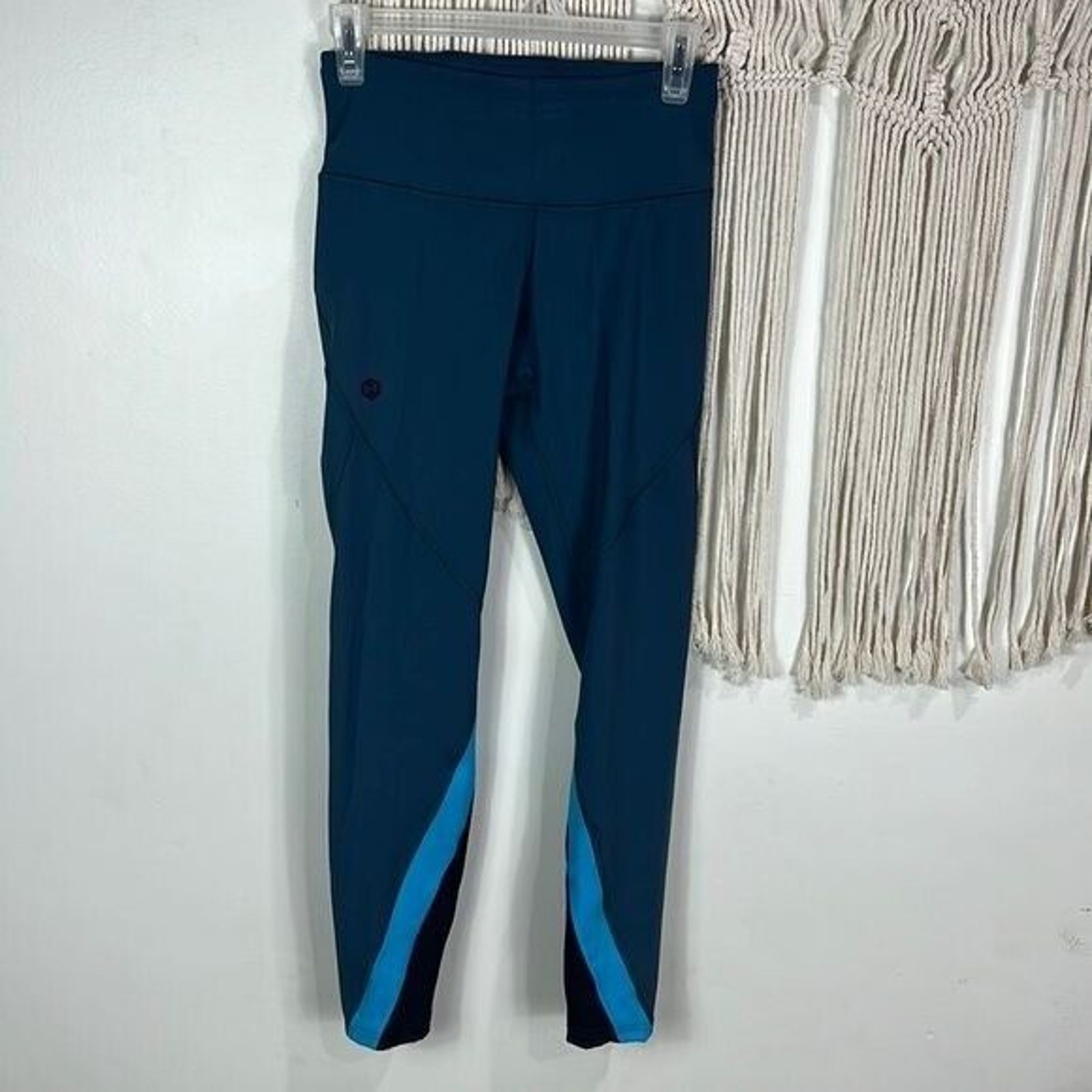 new Rush Under Armour full Length Leggings workout Size Small celliant thumbnail 2