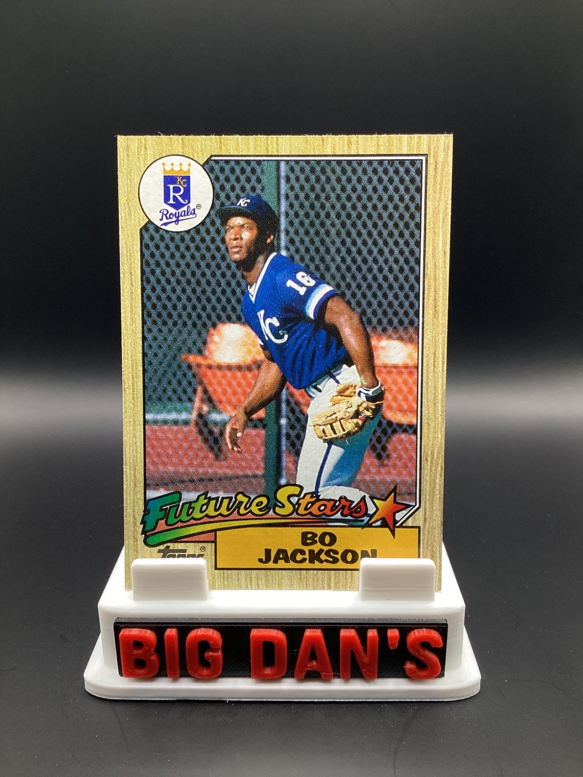 Bo Jackson #75 (Baseball Cards 1990 Upper Deck) — is it worth grading?