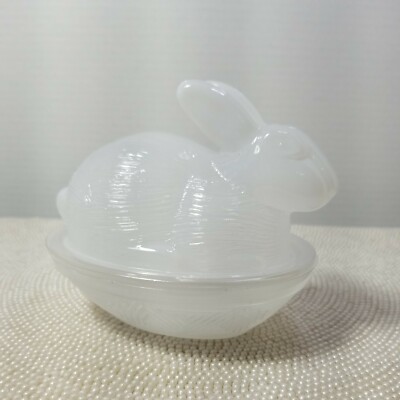 Target Bullseye Easter 2022 Glass Bunny Container Covered Soap/Candy Dish  