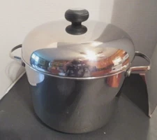 Grand Gourmet Stockpot Kitchenware Pot 8 Qt- Lid Stainless Steel USA Silver