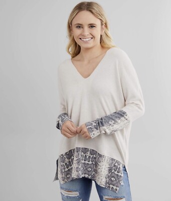 BKE Buckle Women Cream Snake Mix Print V-Neck Oversized Long Sleeve Tunic Top L