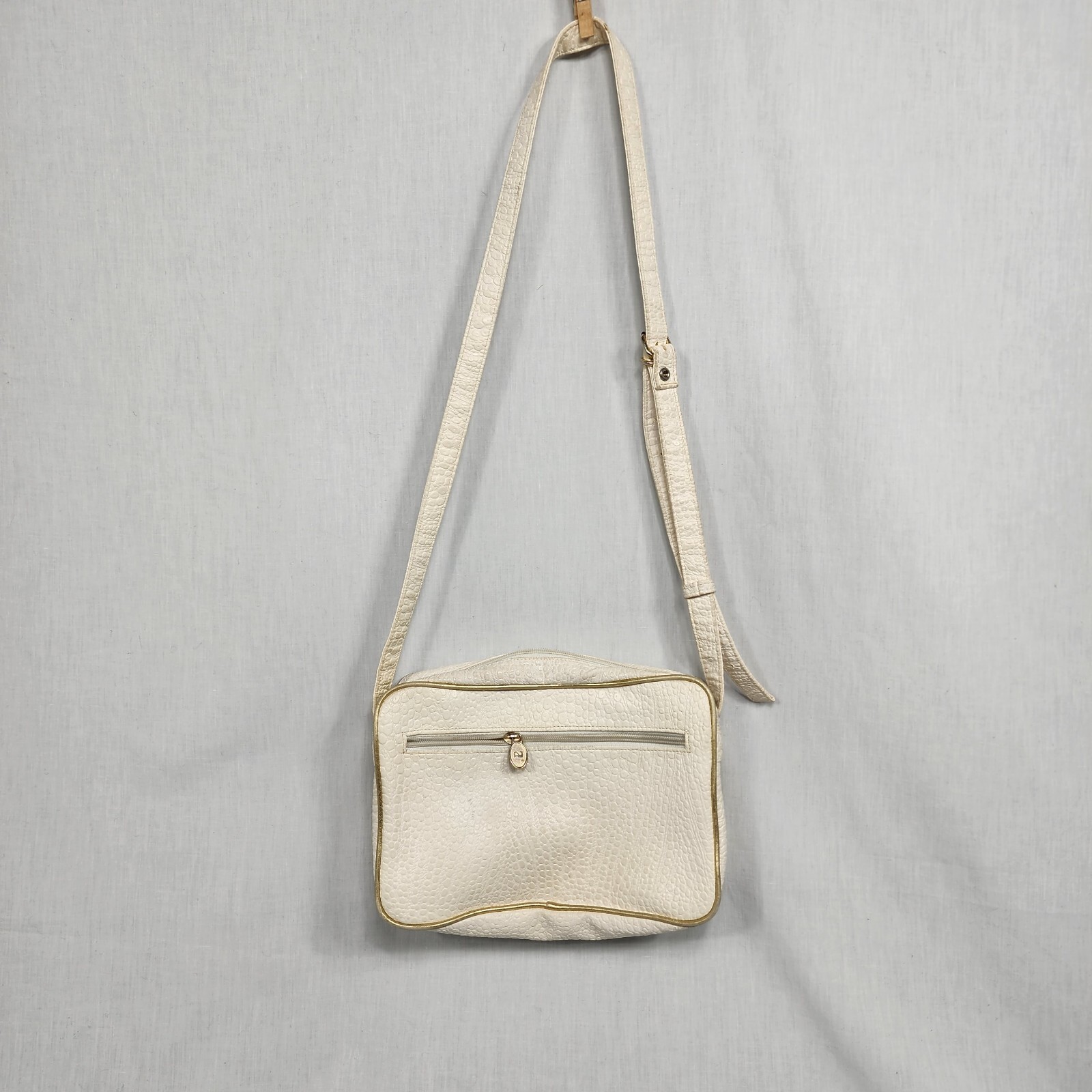 Vintage White Patchwork Purse - image 4