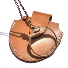 10X Magnifiers Antique Brass Chain Necklace with 40Mm Diameter Glass Magnificati