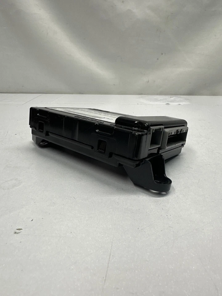 Honda Odyssey bluetooth control unit 14 to 17 touring model assy OEM 39770TK8A21 - Image 2 of 4
