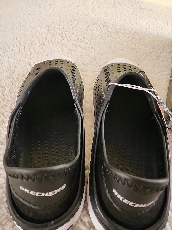 Skechers Foamies Guzman Steps Aqua Surge Boy's Size 2 - Image 4 of 4