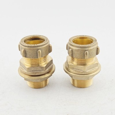 Conex Tankverbinder 22 mm Messing Klemmschottverschraubung 2 Stück
