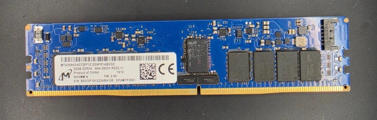Preços baixos em Micron DDR4 SDRAM 32 Gb de capacidade Total de