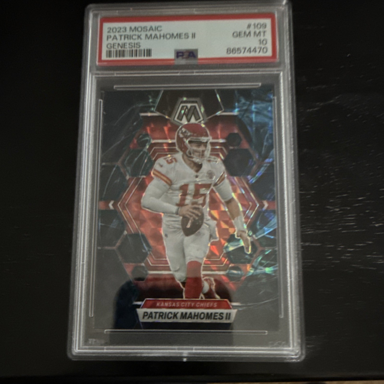 Panini Mosaic 2023 Patrick Mahomes II #109 Genesis Mosaic Prizm PSA 10 Chiefs