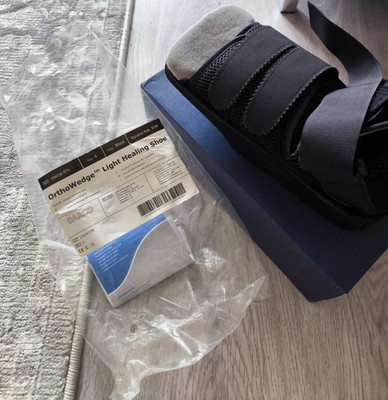 Fuß Entlastungsschuh Darco OrthoWedge OP-Schuh,  Größe S, beidseitig nutzbar
