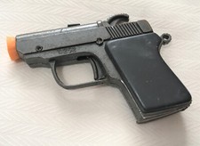 1960s SHOOT RITE T252 Luger Die Cast Metal Toy Cap Pistol NOS