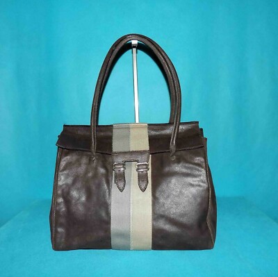 Tasche Sequoia IN Nubuk Brown Getragen Umhänge- Format A4