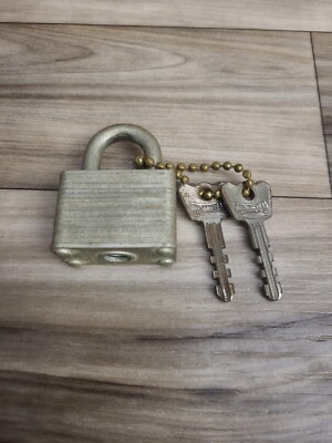 Vintage Master Lock Co.  #22 Padlock Patented Milwaukee, WIS USA 2 Keys Works 