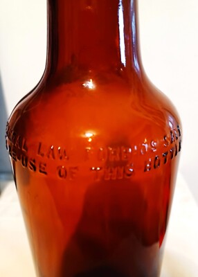 Vtg 1950s federal law embossed 4/5 quart liquor bottle Walker's Delux??