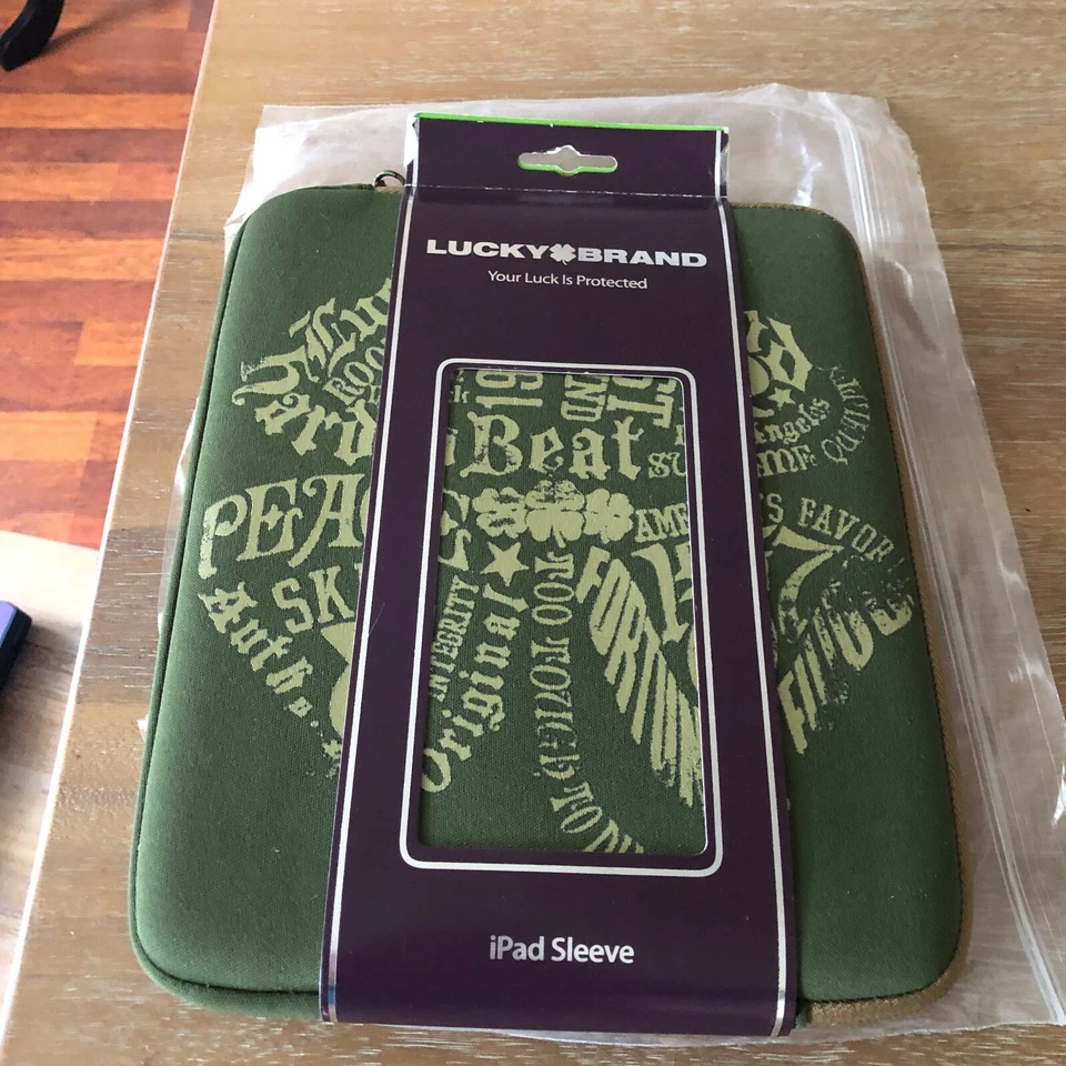 Lucky Brand Tablet Case iPad Olive Green Clover Logo Neoprene Zip Sleeve -NEW - Image 3 of 4