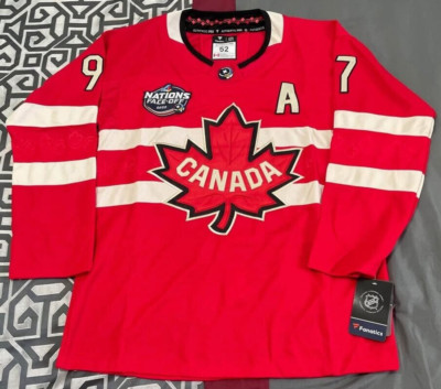 Team Canada 4 Nations Face-Off Hockey Connor McDavid #97 Jersey Medium Red NWT