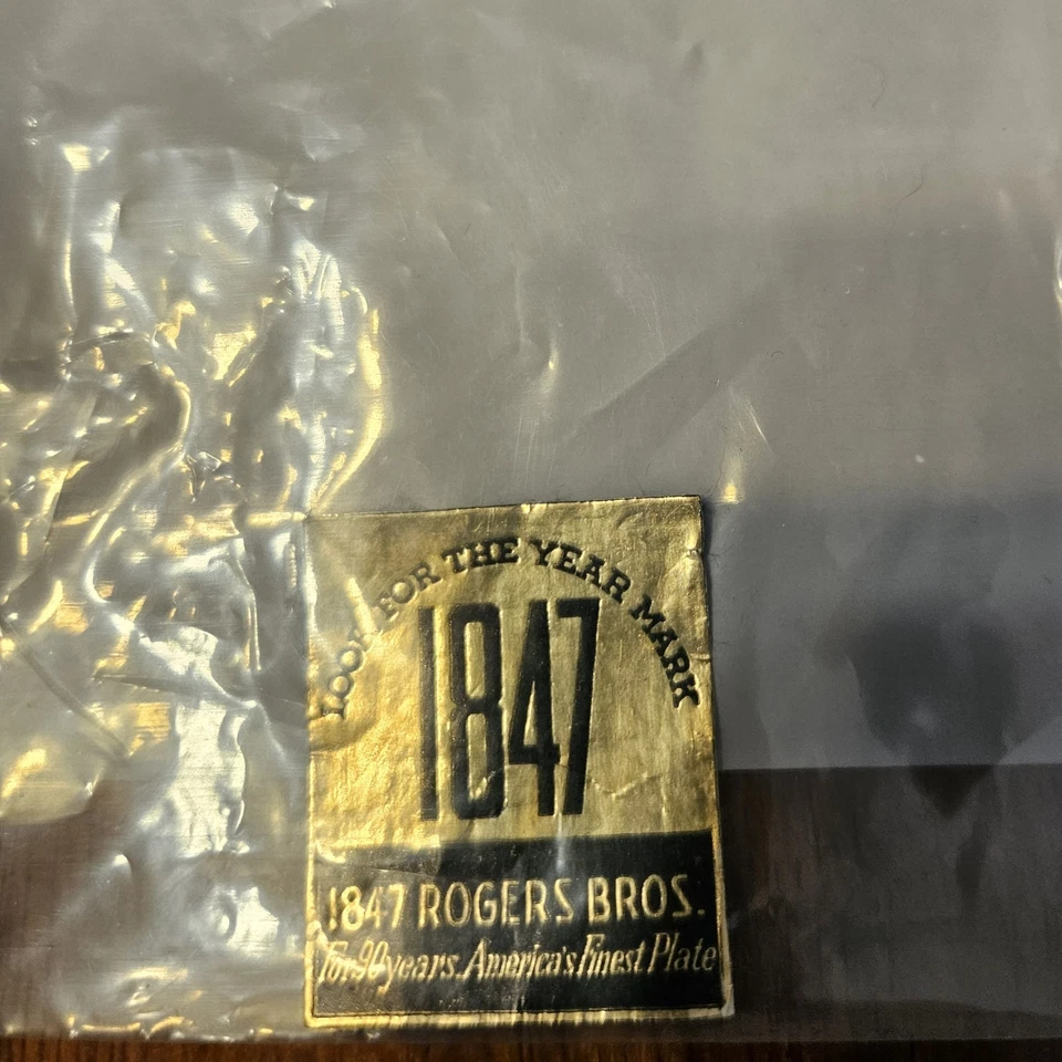 Lote mixto de estuche de cubiertos internacional 1847 Rogers Bros Silver Plate, Cambridge Foto 4 de 4