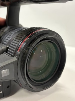 Canon XH A1 HDV MiniDV 20x Optical Zoom Built-In Mic High