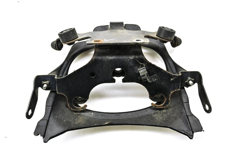 06 Yamaha YZF600R Luz Trasera Guardabarros Cubierta y Soporte Soporte Montaje Foto 3 de 3